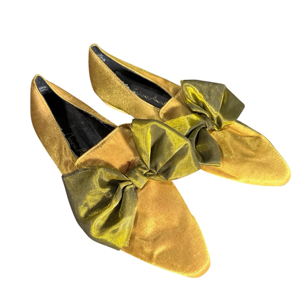 Vintage Upper Leather Chic Gold Women's Loafers with Chartreuse Bow Accent 7M
